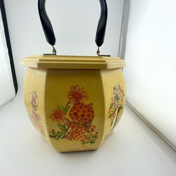 - Vintage Holly Hobbie (Type) Lined Basket Purse Handbag, W Bakelite ?Hand… - Picture 2 of 10